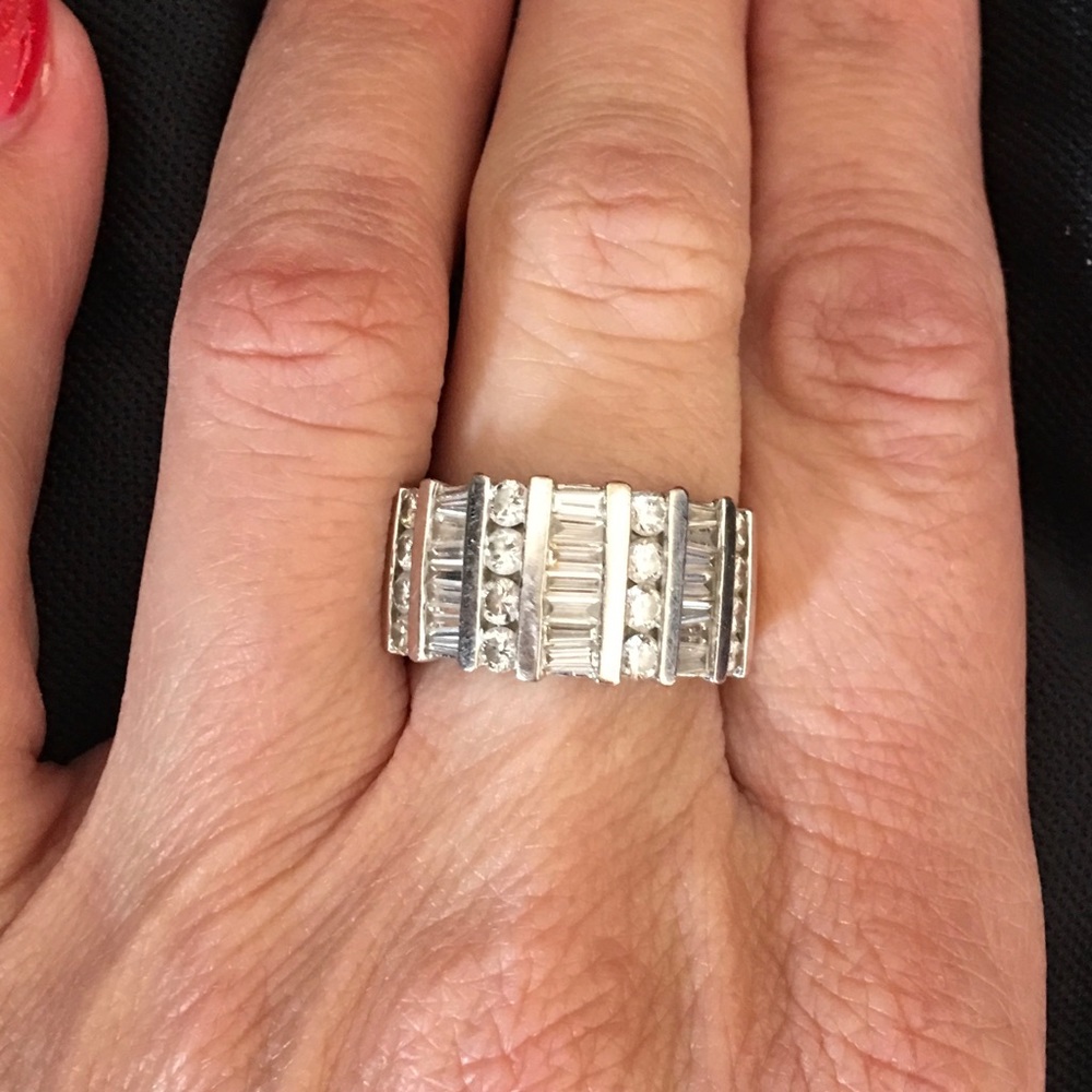 HEAVY 14K yellow and white gold elegant 1.98 Ct Diamond Cluster Band Ring sz 6.5